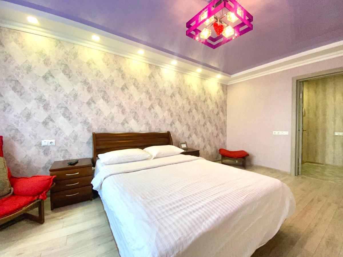 Apartpoltava Простора Однокімнатна Квартира В Новобудові, Корпусний Парк Poltava Exterior foto